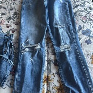 KanCan Distressed Cropped Blue Jeans